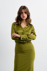 Falda tipo lápiz con abertura trasera verde